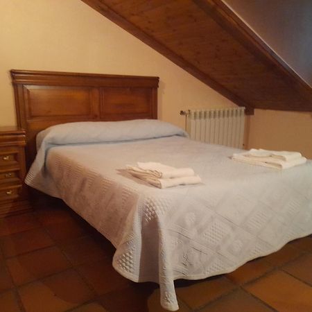Hostal Restaurante Villa De Sepúlveda Esterno foto