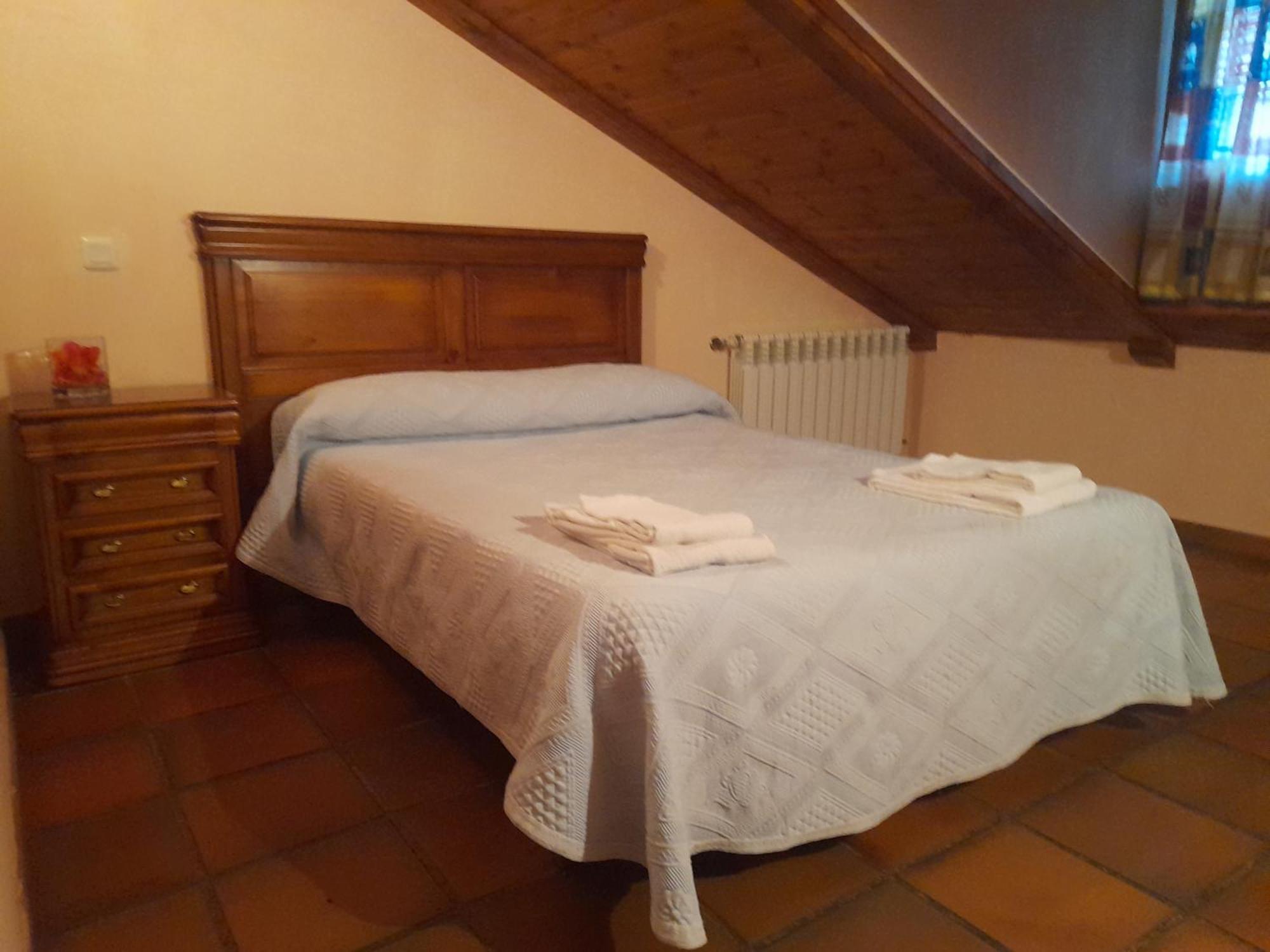 Hostal Restaurante Villa De Sepúlveda Esterno foto